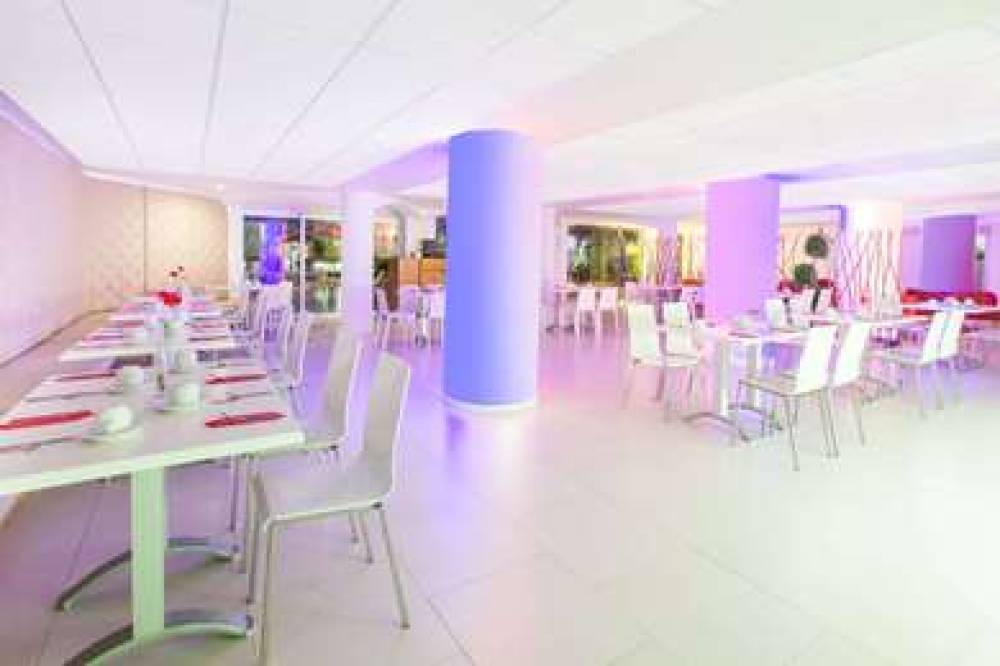 Ramada Cancun City 8
