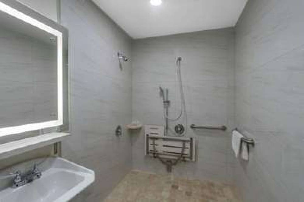 Ramada Culver City 7
