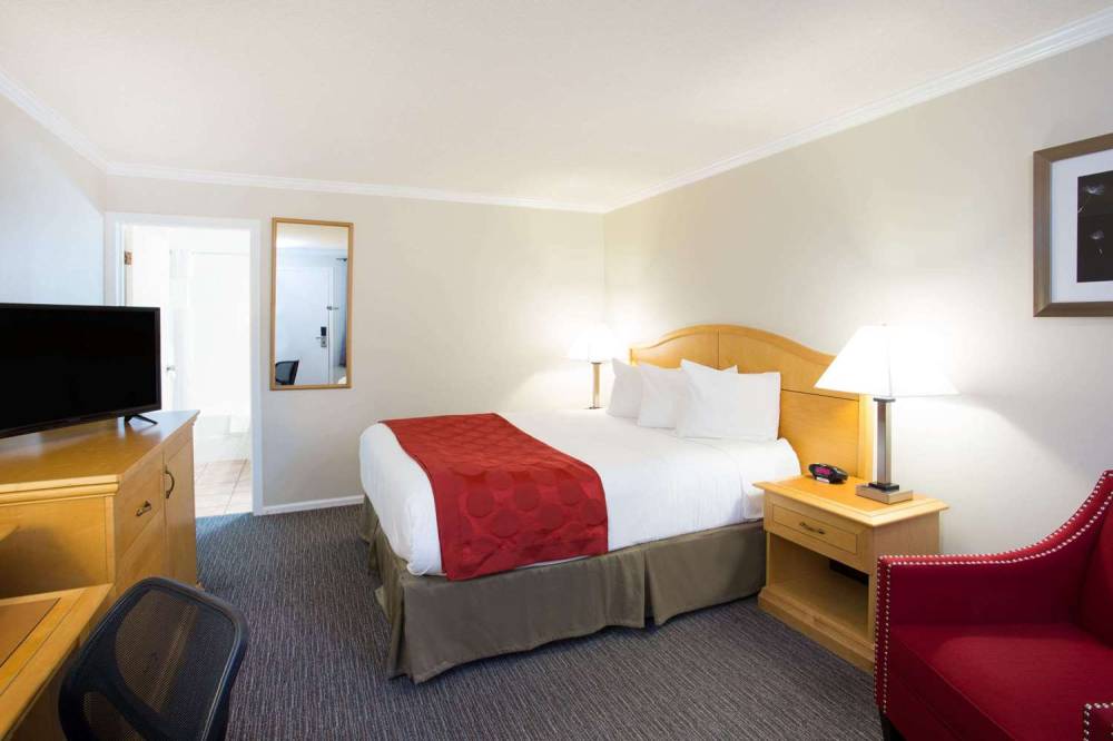 RAMADA DUNCAN COWICHAN VALLEY 9