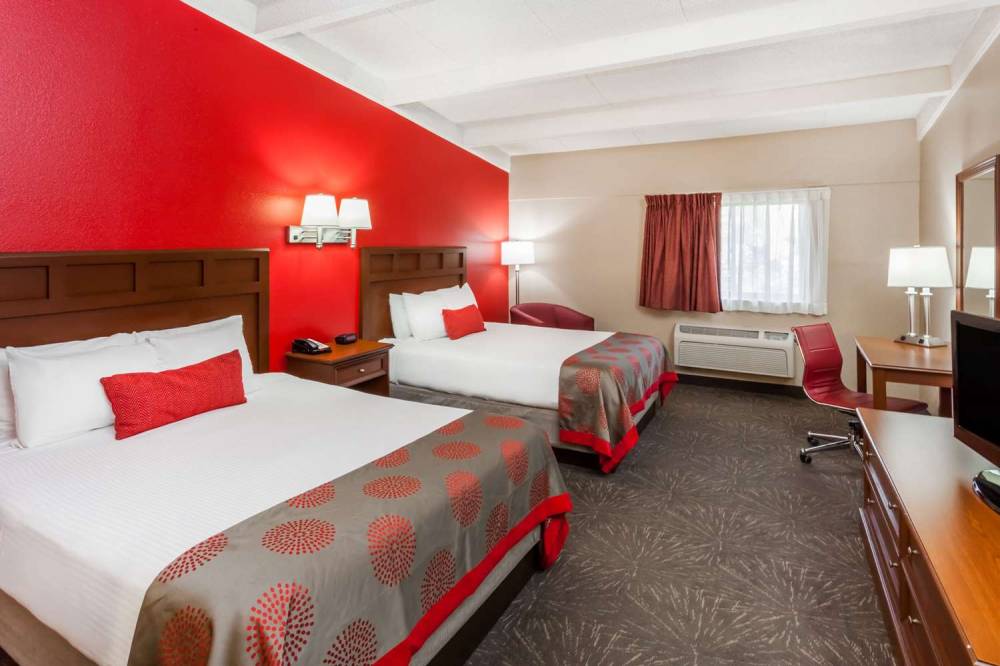 Ramada Hammond Hotel & Conference Center 9