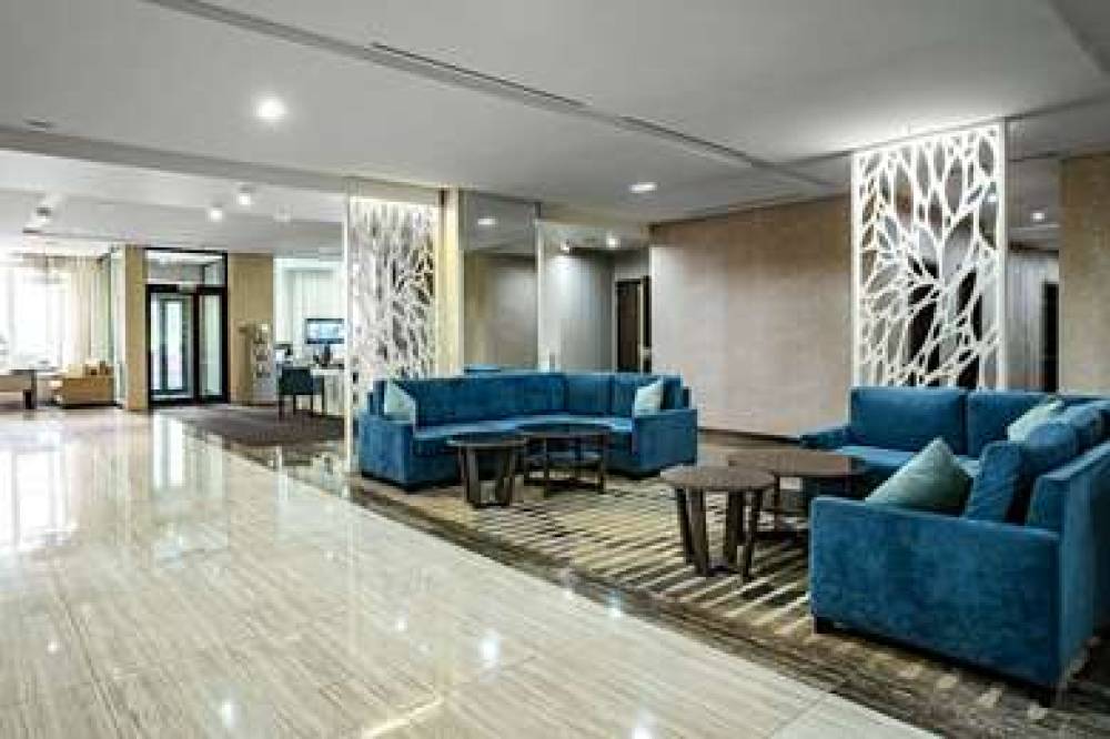 RAMADA HOTEL AND SUITES BY WYN 7