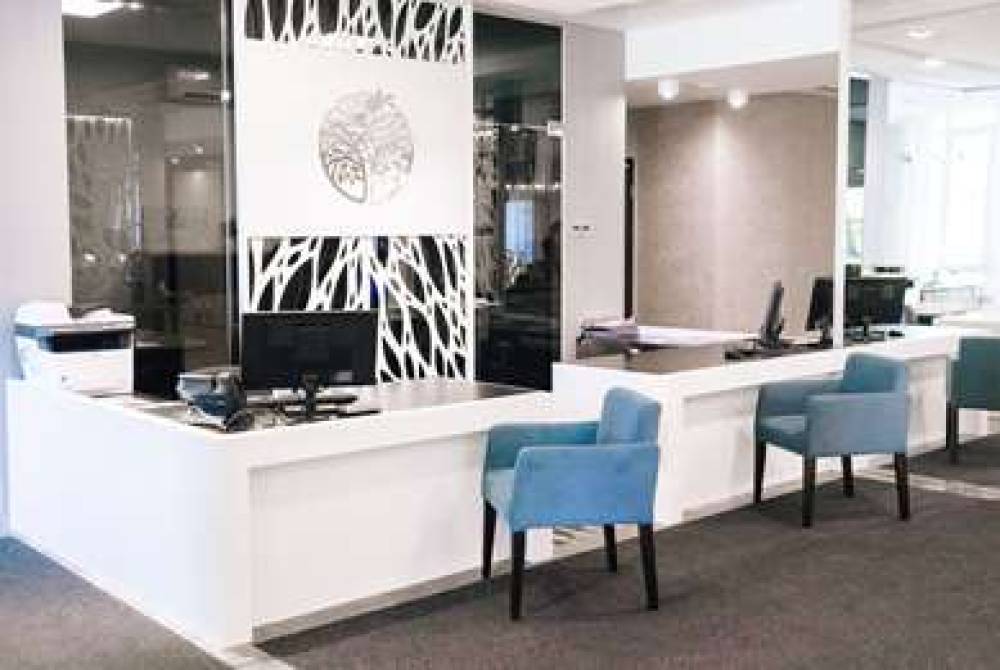 RAMADA HOTEL AND SUITES BY WYN 6