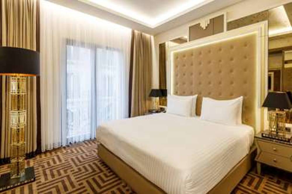 Ramada Hotel & Suites By Wyndham Is