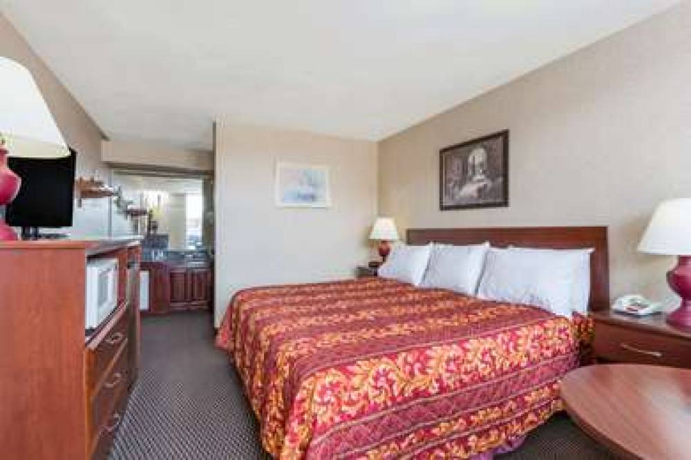 Ramada Limited Norfolk 7
