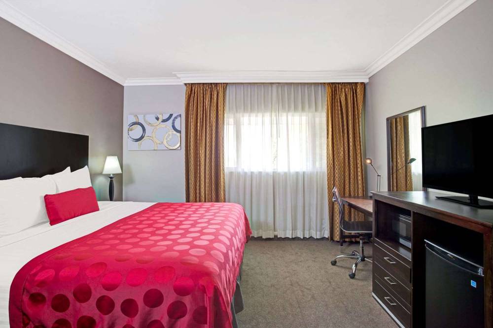 Ramada Los Angeles/Downtown West 6