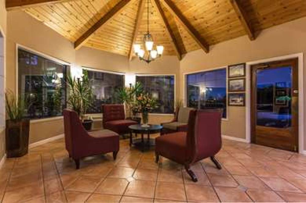 Ramada Mountain View 2