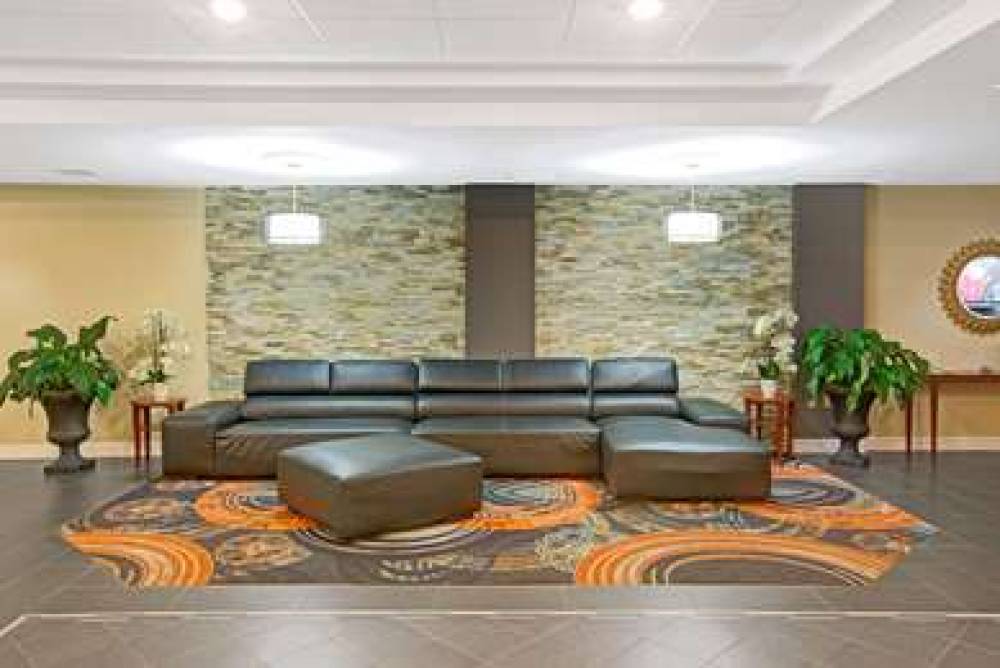RAMADA PLAZA & CONF CENTER BY WYNDH 4