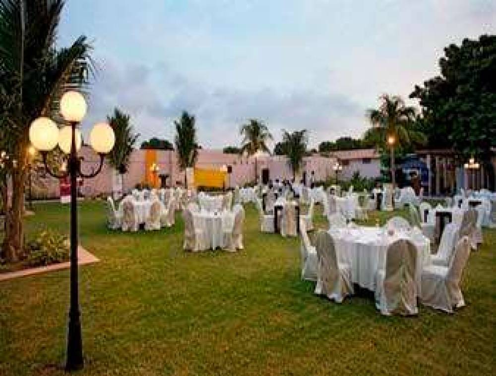 Ramada Plaza Karachi Airport Hotel 6