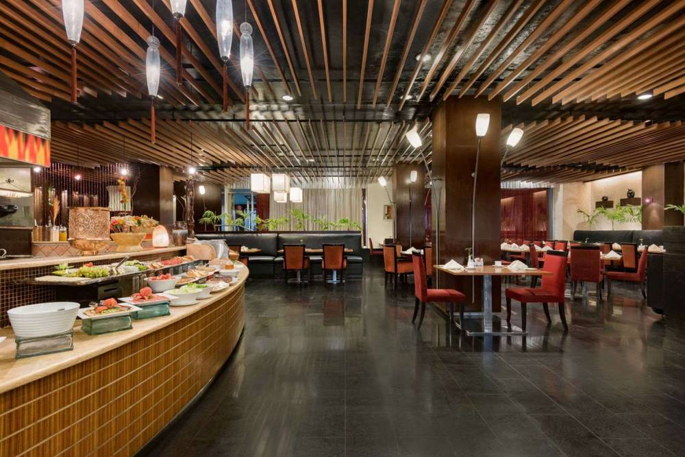 Ramada Plaza Karachi Airport Hotel 9