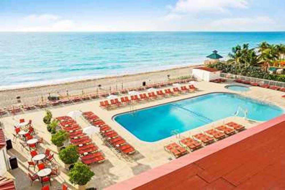 Ramada Plaza Marco Polo Beach Resort 9