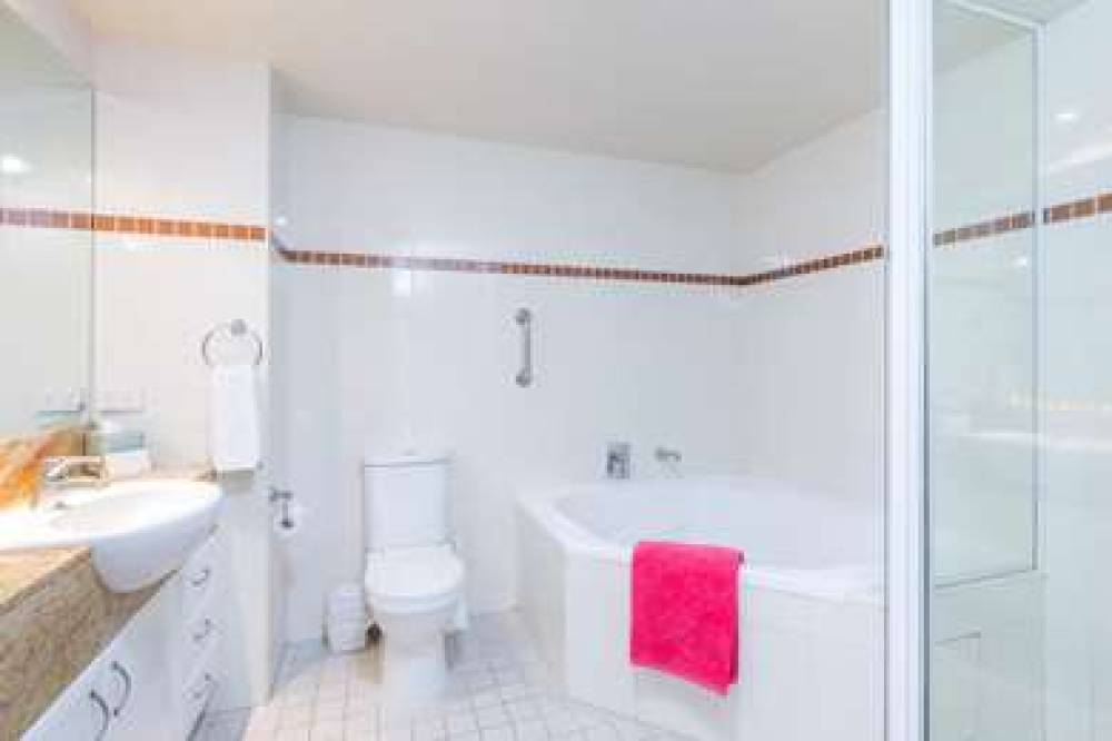 RAMADA RESORT SHOAL BAY 8