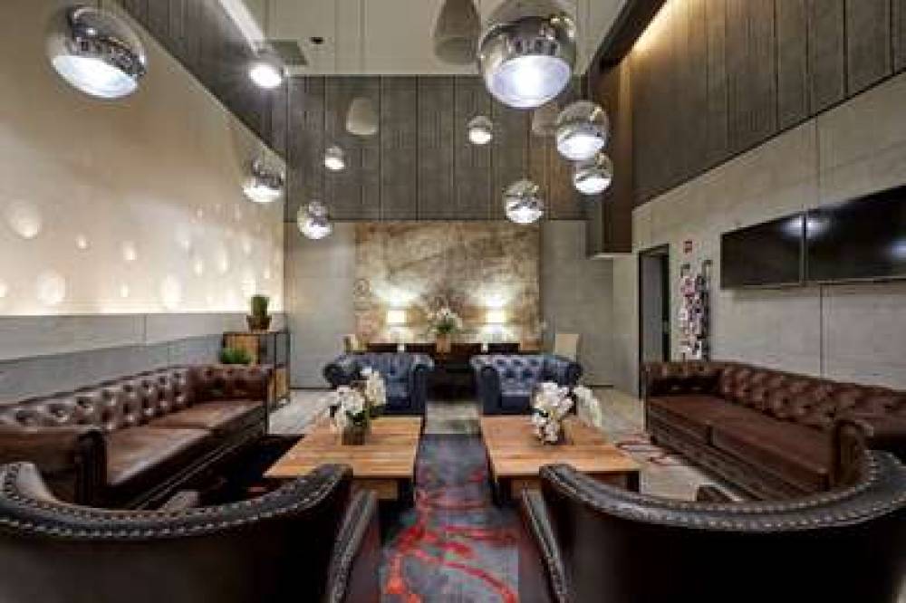 RAVEL HOTEL, TRADEMARK COLLECTION B 2