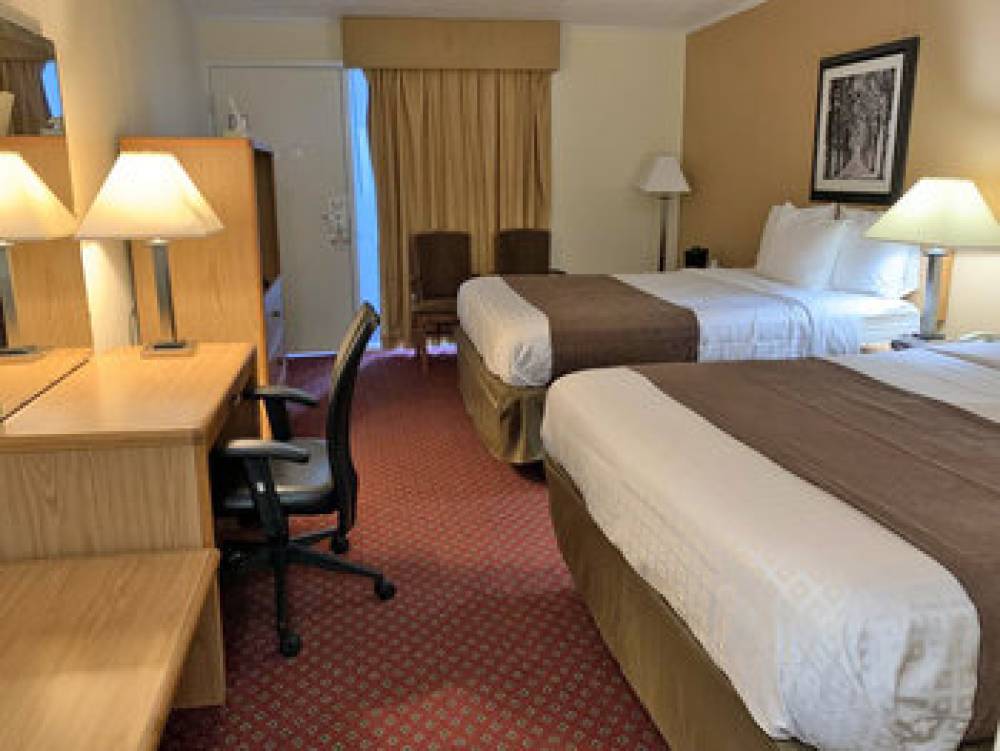 RED CARPET INN AND SUITES 9