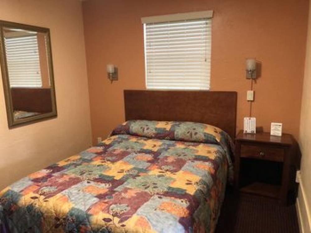 RED CARPET INN DAYTONA BCH 7