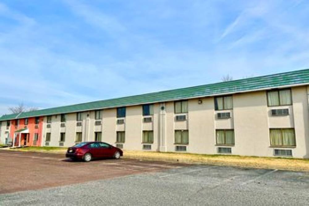 Red Carpet Inn Gibbstown Nj