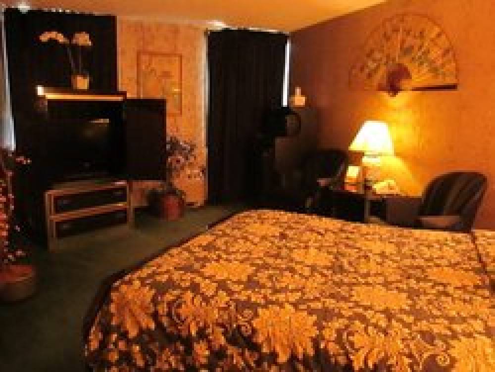 RED CARPET INN GREENWOOD 9