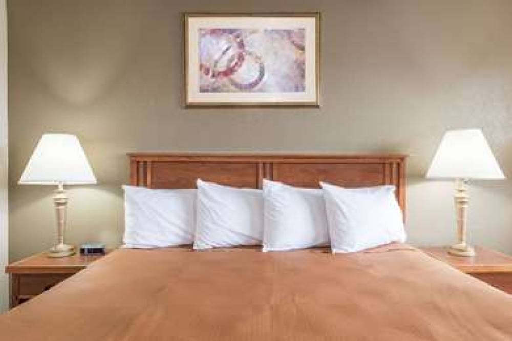 RED CARPET INN LANCASTER PA 7