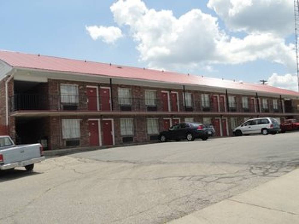 Red Carpet Inn Terre Haute 1