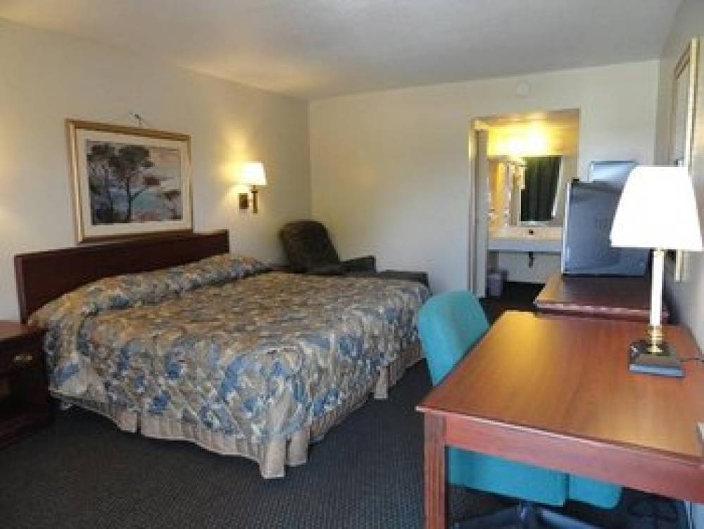 Red Carpet Inn Terre Haute 6