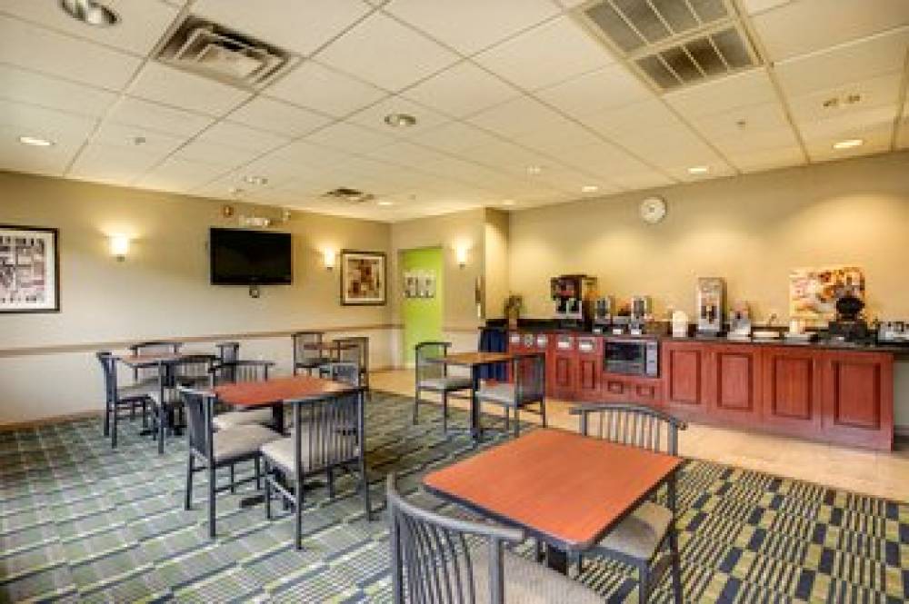 RED CARPET INN WHIPPANY NJ 5