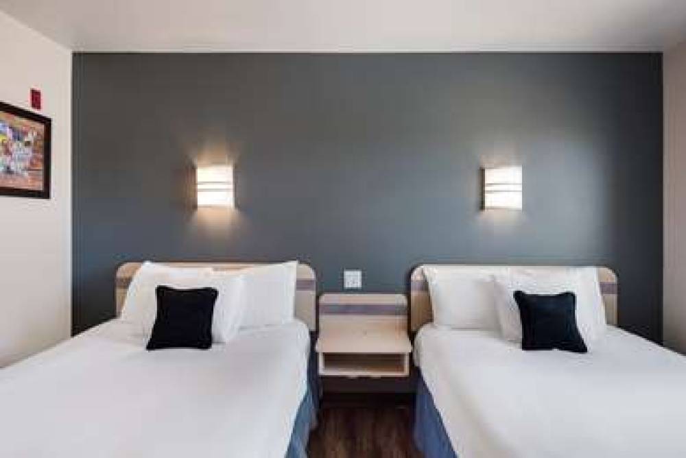 RED LION INN  SUITES BUTTE 3