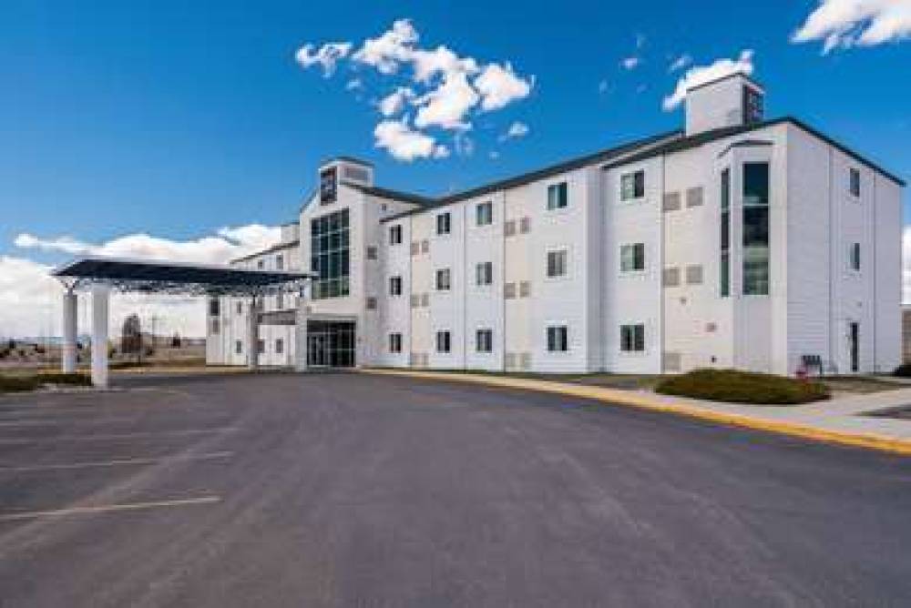 RED LION INN  SUITES BUTTE 10