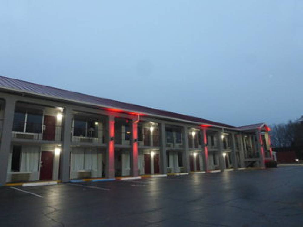 Red Roof Evergreen