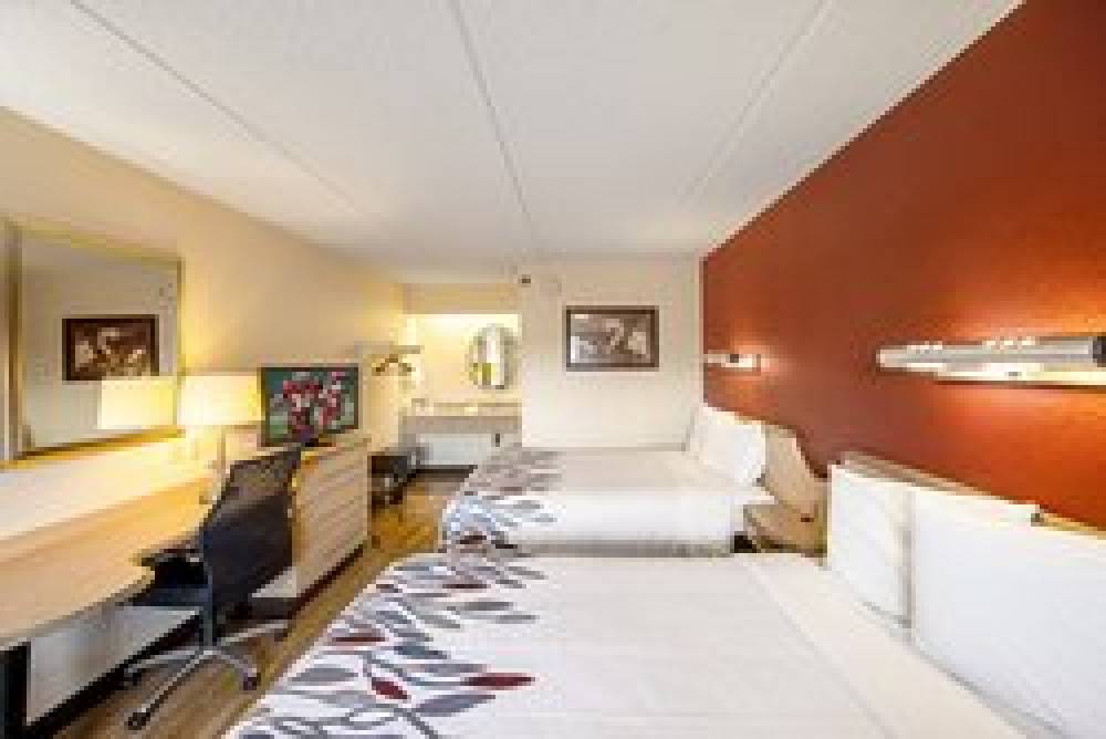 Red Roof Inn Akron South 6