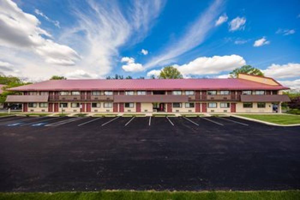 Red Roof Inn Cincinnati Northeast -  Blue Ash  3