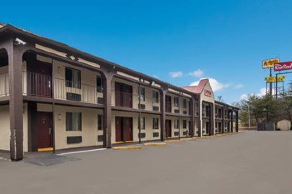 Red Roof Inn Crossville