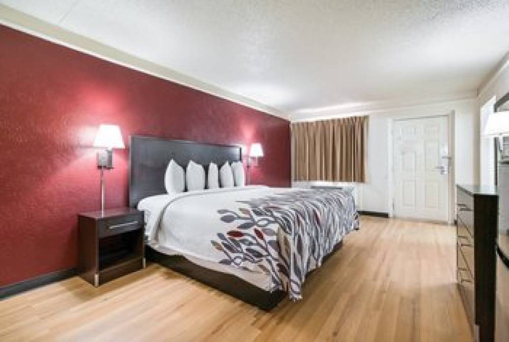 Red Roof Inn Dallas - Richardson  8