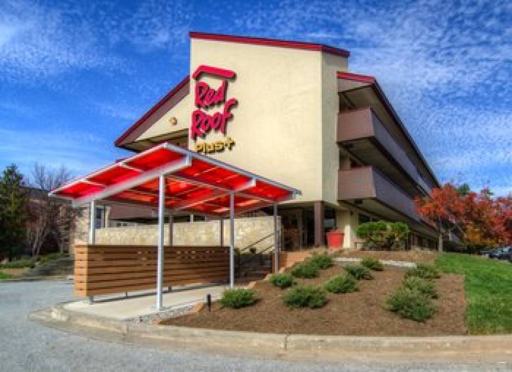Red Roof PLUS+ Baltimore-Washington DC/BWI Airport 1