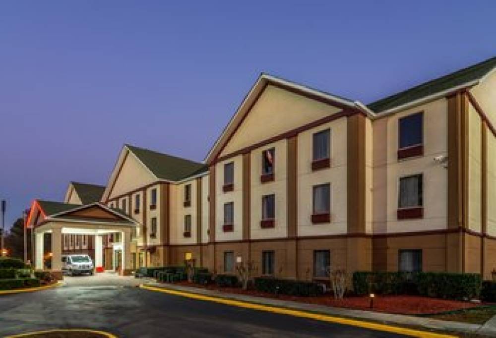 RED ROOF PLUS+ COLLEGE PARK - ATL A 3