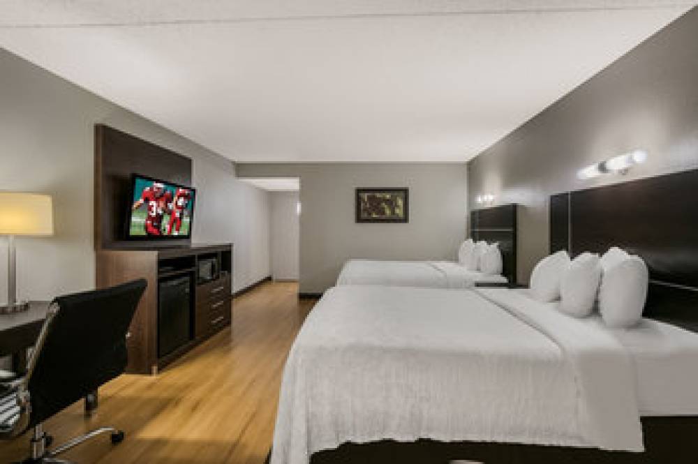 RED ROOF PLUS+ & SUITES KNOXVILLE W 1
