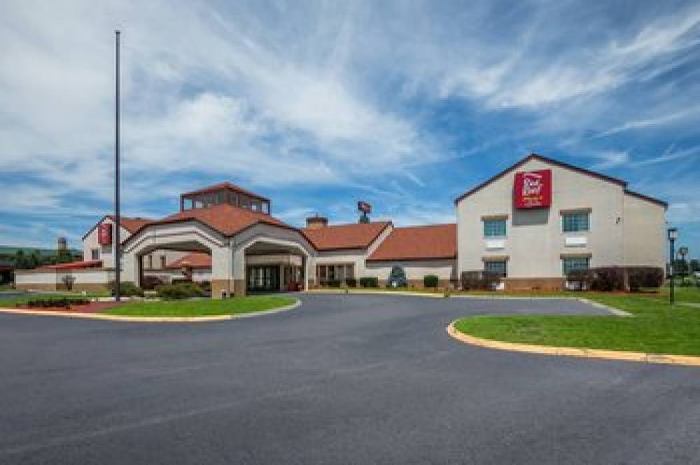 RED ROOF PLUS+ & SUITES KNOXVILLE W 2