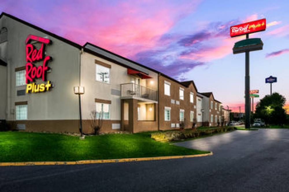 RED ROOF PLUS+ & SUITES KNOXVILLE W 4