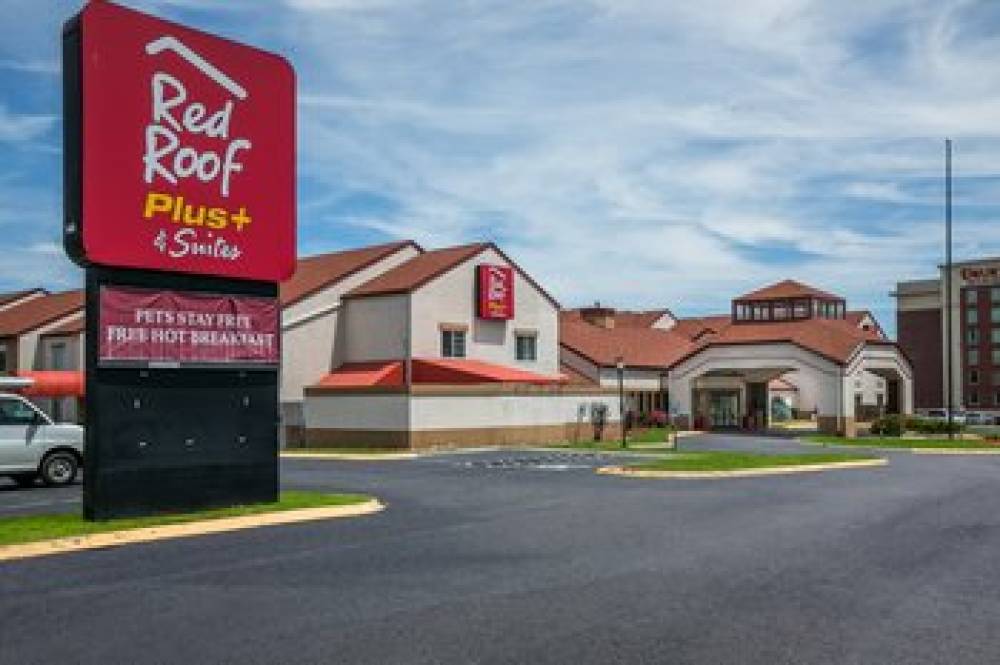 RED ROOF PLUS+ & SUITES KNOXVILLE W 3