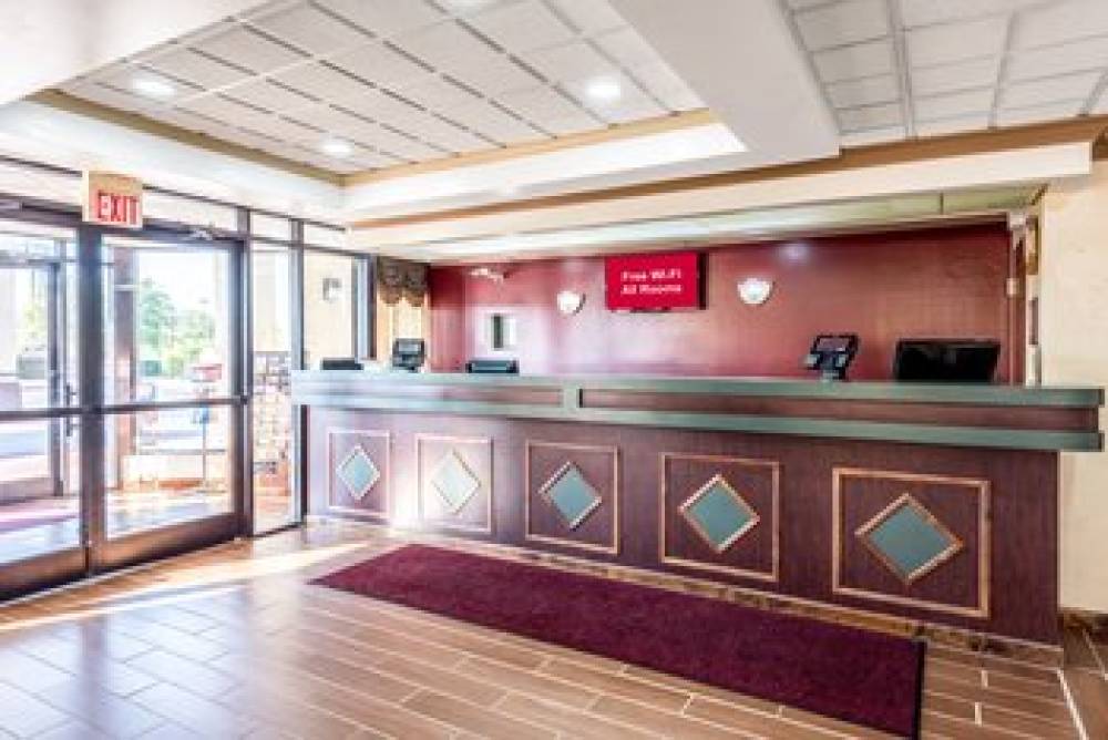 RED ROOF SUITES CLINTON TN 2