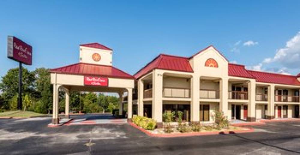 RED ROOF SUITES CLINTON TN 5