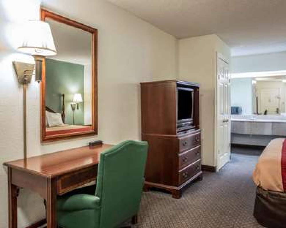 RED ROOF SUITES CORNELIUS 6