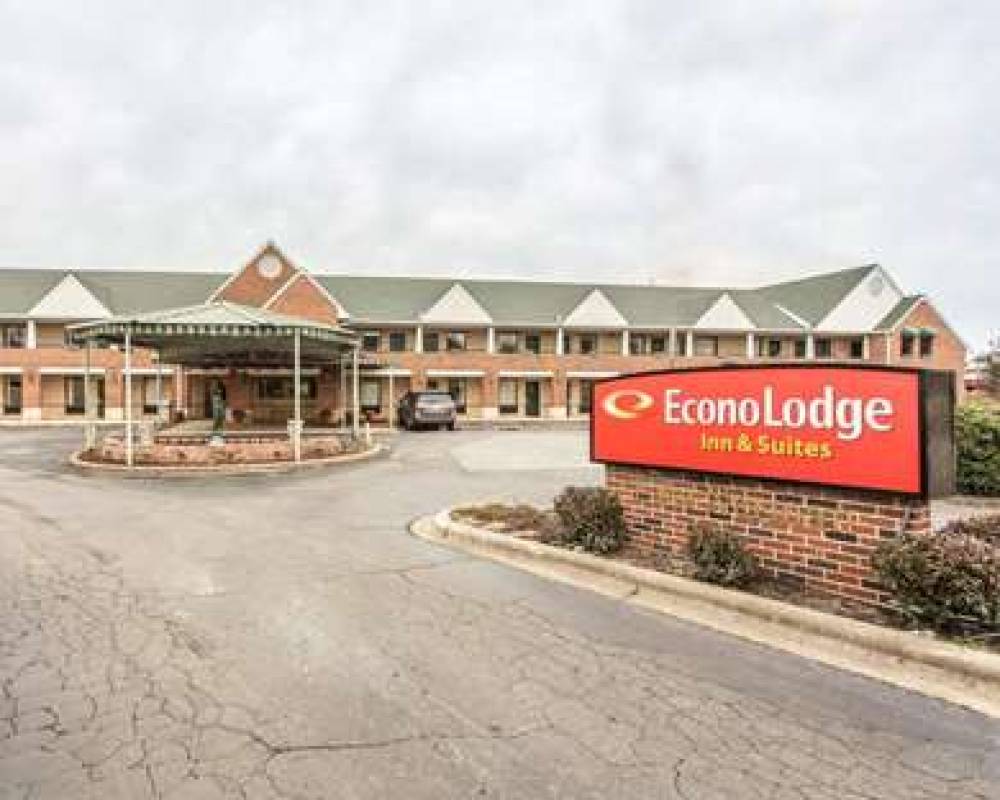 Red Roof Suites Cornelius