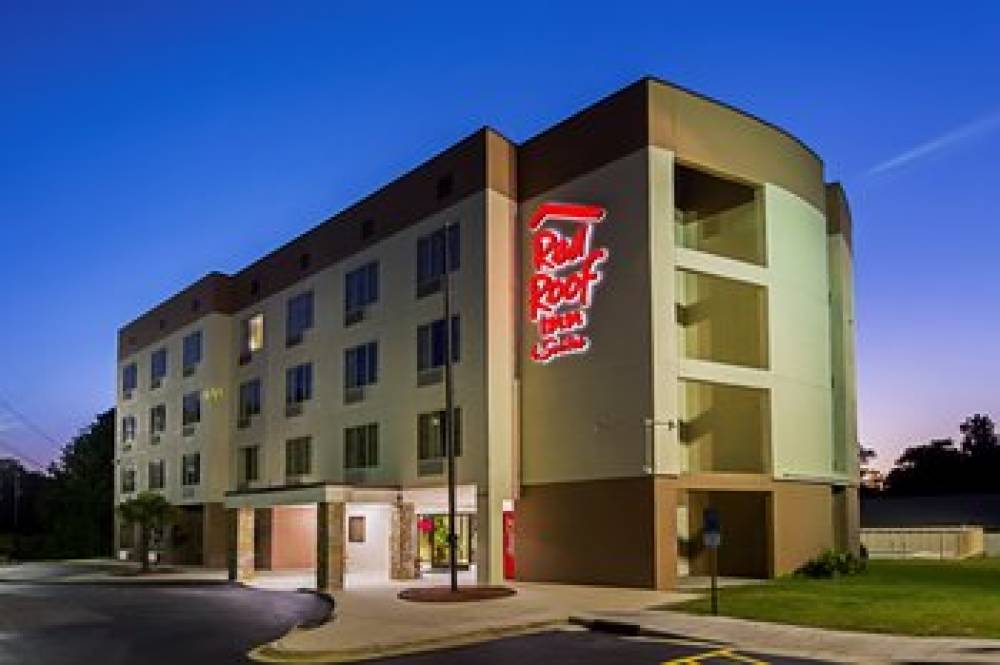 Red Roof Suites Fayetteville