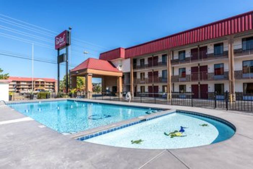 RED ROOF SUITES PIGEON FORGE-PARKWA 8