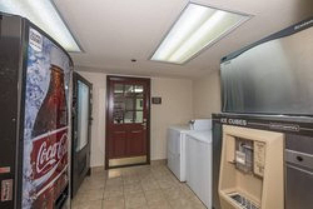 RED ROOF SUITES STAFFORD 2