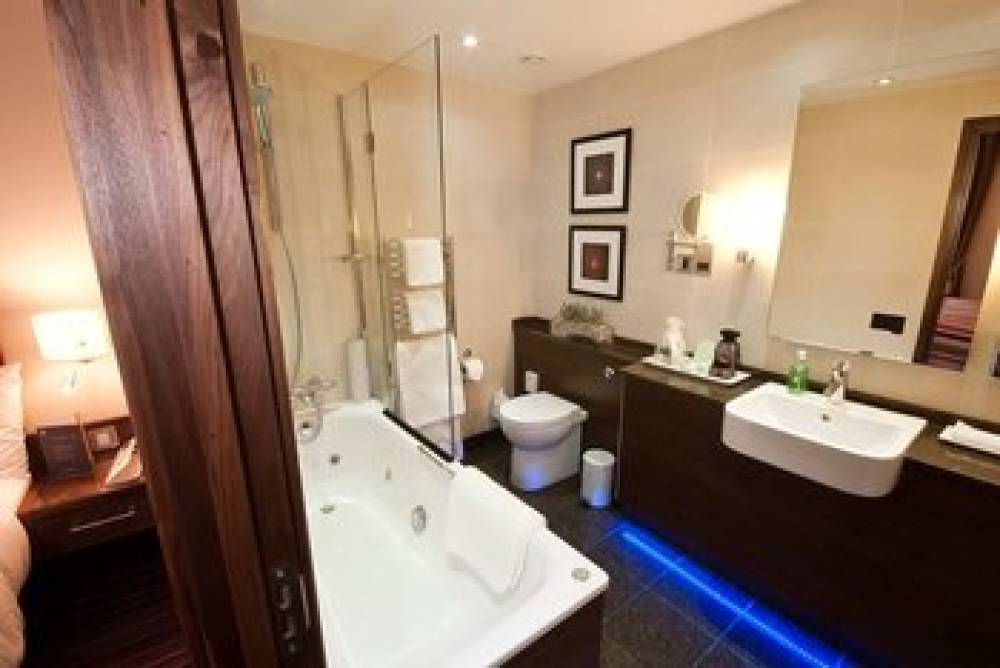 REMBRANDT KNIGHTSBRIDGE 9