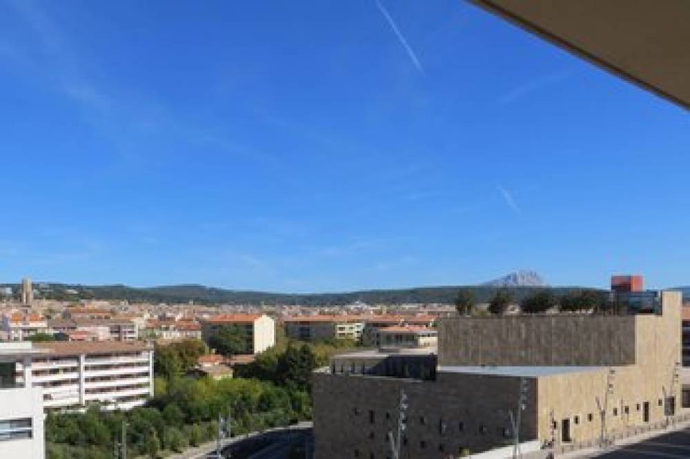 Renaissance Aix-en-Provence Hotel 6