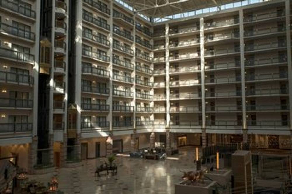Renaissance Austin Hotel 3