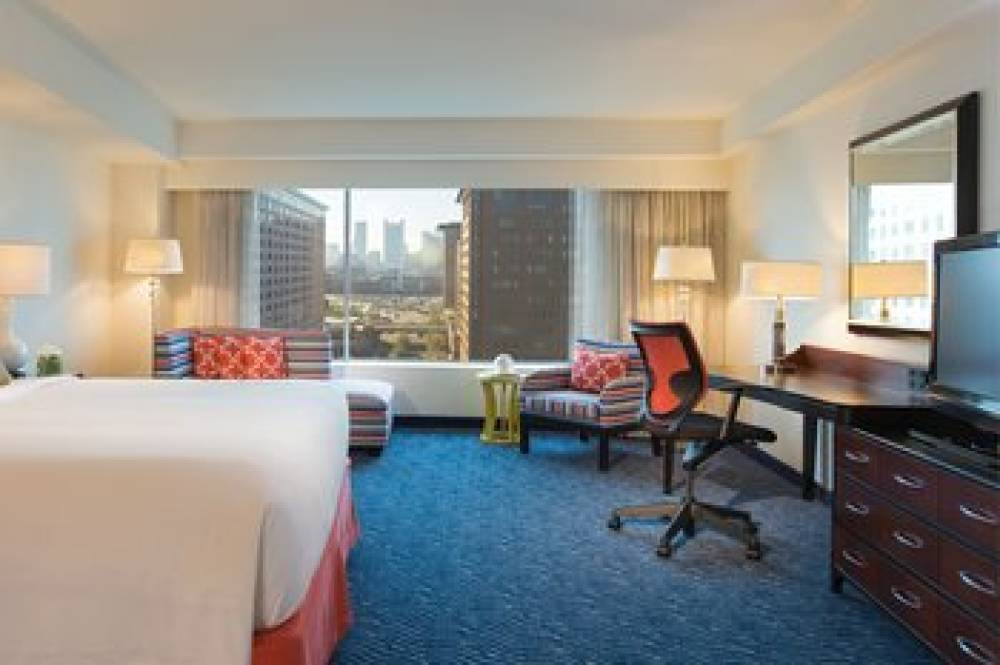 Renaissance Boston Waterfront Hotel 10