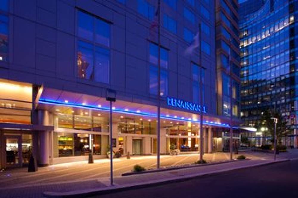 Renaissance Boston Waterfront Hotel 3