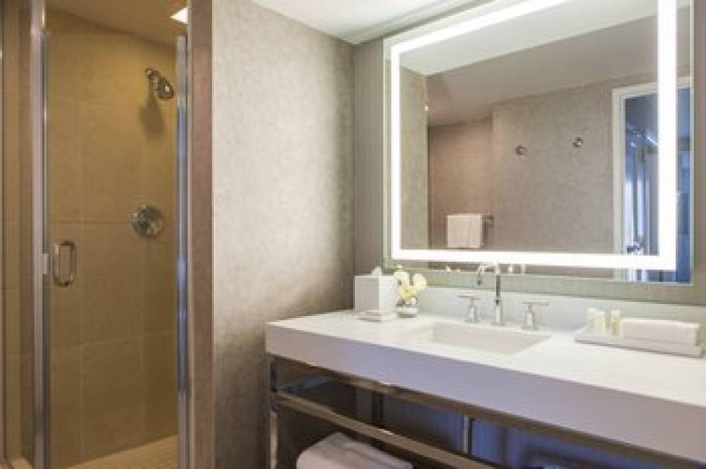Renaissance Chicago Downtown Hotel 4